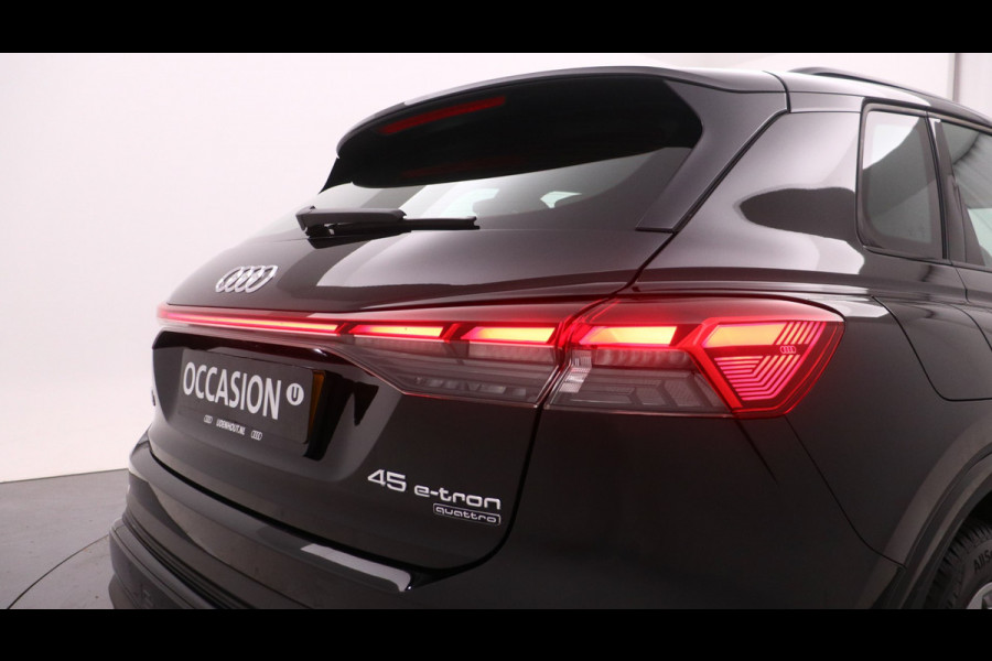 Audi Q4 e-tron 45 quattro S Edition 82 kWh Assistentie Plus | Zwart optiek | Carplay Demo Roel