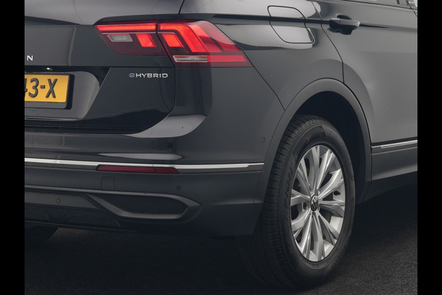 Volkswagen Tiguan 1.4 TSI eHybrid Active PHEV 245pk Dealer O.H | Adaptive Cruise | Camera | Parkassist | Stoelverwarming | Keyless | Apple Carplay | BLIS | Plug In Hybrid