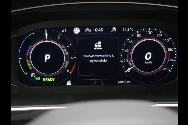 Volkswagen Tiguan 1.4 TSI eHybrid Active PHEV 245pk Dealer O.H | Adaptive Cruise | Camera | Parkassist | Stoelverwarming | Keyless | Apple Carplay | BLIS | Plug In Hybrid
