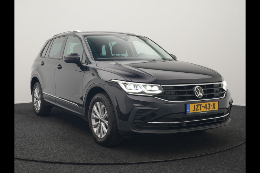 Volkswagen Tiguan 1.4 TSI eHybrid Active PHEV 245pk Dealer O.H | Adaptive Cruise | Camera | Parkassist | Stoelverwarming | Keyless | Apple Carplay | BLIS | Plug In Hybrid