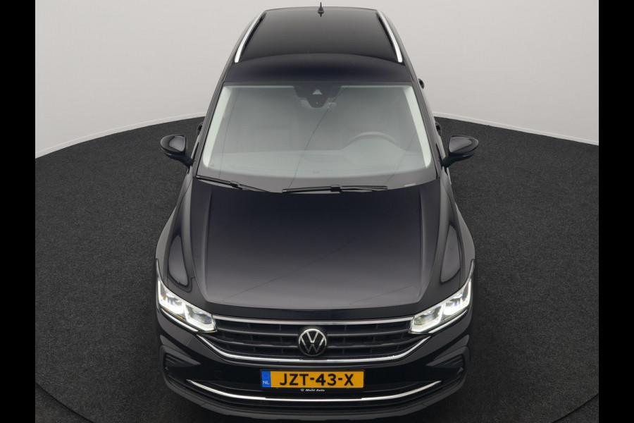 Volkswagen Tiguan 1.4 TSI eHybrid Active PHEV 245pk Dealer O.H | Adaptive Cruise | Camera | Parkassist | Stoelverwarming | Keyless | Apple Carplay | BLIS | Plug In Hybrid