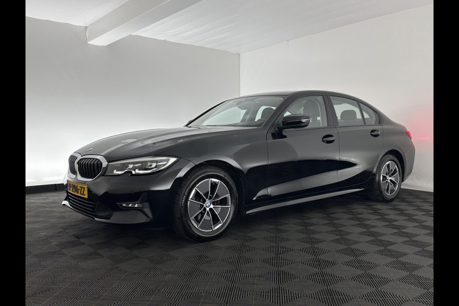 BMW 3-serie 320i Business Edition (INCL.BTW) Aut. *FULL-LED | NAVI-FULLMAP | COMFORT-SEATS | HIFI-SOUND | DIGI-COCKPIT | DAB | SHIFT-PADDLES | ECC | PDC | CRUISE | 16''ALU | TOWBAR*