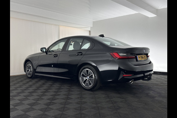 BMW 3-serie 320i Business Edition (INCL.BTW) Aut. *FULL-LED | NAVI-FULLMAP | COMFORT-SEATS | HIFI-SOUND | DIGI-COCKPIT | DAB | SHIFT-PADDLES | ECC | PDC | CRUISE | 16''ALU | TOWBAR*