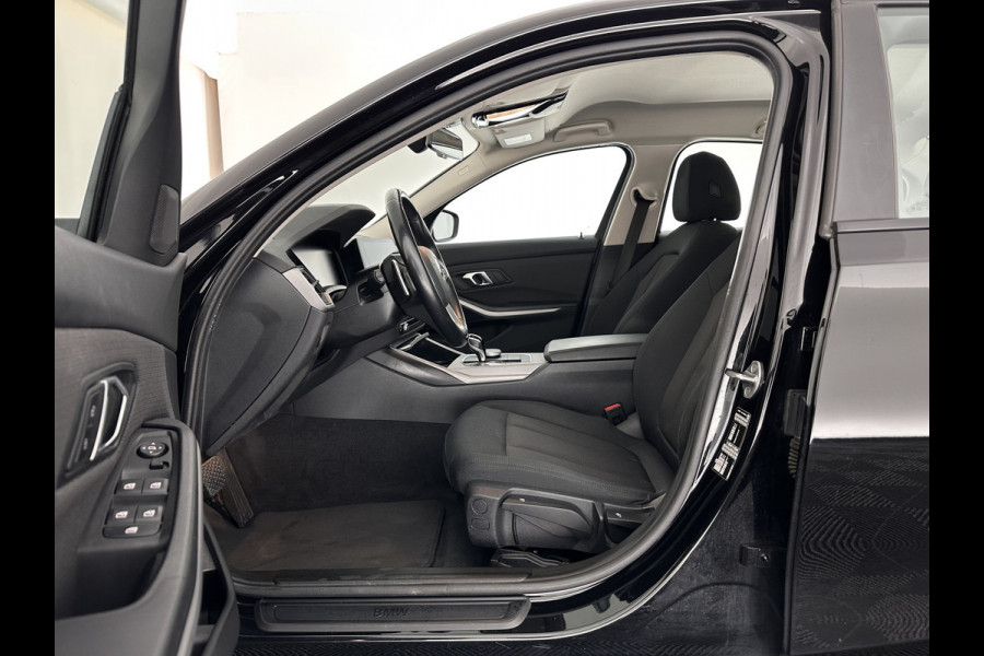 BMW 3-serie 320i Business Edition (INCL.BTW) Aut. *FULL-LED | NAVI-FULLMAP | COMFORT-SEATS | HIFI-SOUND | DIGI-COCKPIT | DAB | SHIFT-PADDLES | ECC | PDC | CRUISE | 16''ALU | TOWBAR*