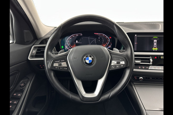 BMW 3-serie 320i Business Edition (INCL.BTW) Aut. *FULL-LED | NAVI-FULLMAP | COMFORT-SEATS | HIFI-SOUND | DIGI-COCKPIT | DAB | SHIFT-PADDLES | ECC | PDC | CRUISE | 16''ALU | TOWBAR*