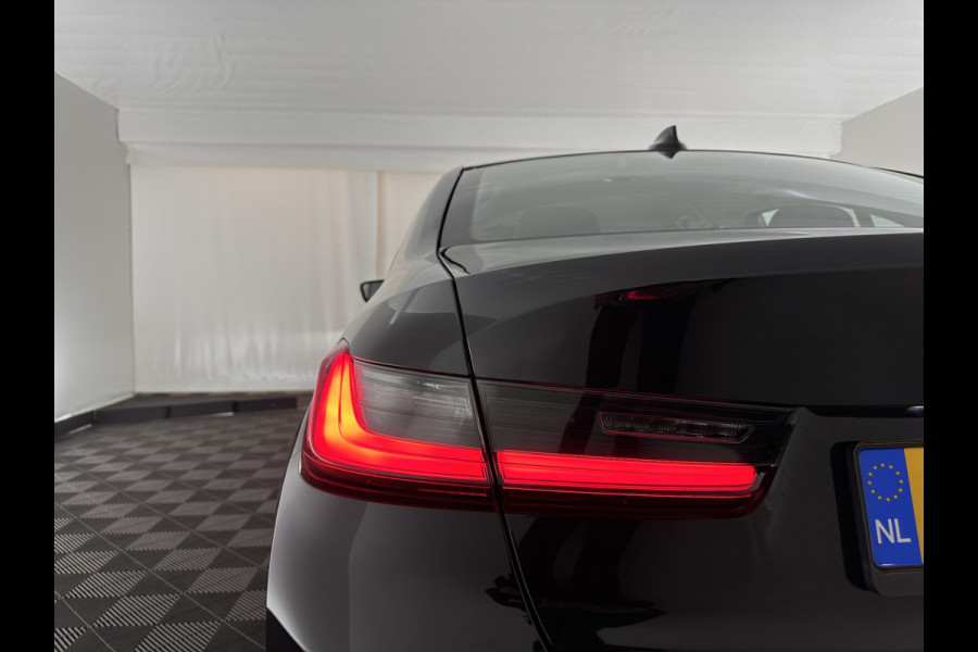 BMW 3-serie 320i Business Edition (INCL.BTW) Aut. *FULL-LED | NAVI-FULLMAP | COMFORT-SEATS | HIFI-SOUND | DIGI-COCKPIT | DAB | SHIFT-PADDLES | ECC | PDC | CRUISE | 16''ALU | TOWBAR*