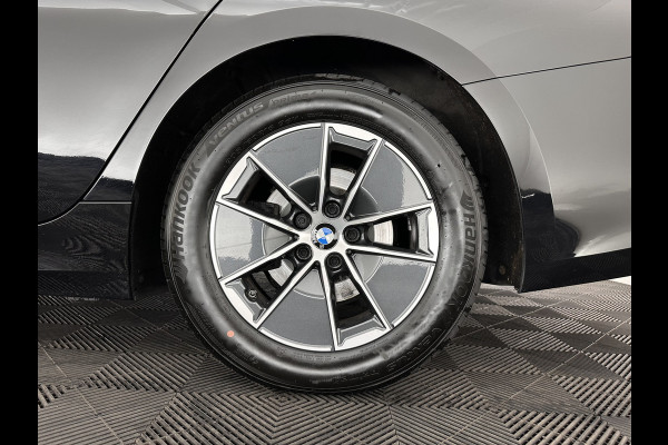 BMW 3-serie 320i Business Edition (INCL.BTW) Aut. *FULL-LED | NAVI-FULLMAP | COMFORT-SEATS | HIFI-SOUND | DIGI-COCKPIT | DAB | SHIFT-PADDLES | ECC | PDC | CRUISE | 16''ALU | TOWBAR*