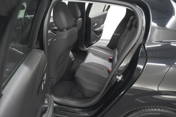 Peugeot 208 PureTech 100 EAT8 Allure | Camera | Navigatie | Apple Carplay | Parkeersensoren