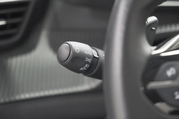 Peugeot 208 PureTech 100 EAT8 Allure | Camera | Navigatie | Apple Carplay | Parkeersensoren