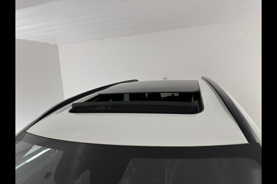 Volvo XC90 2.0 T8 Recharge AWD R-Design Black Pack [ 7-Pers. ] Aut. *PANO | LEATHER-ALCANTARA | FULL-LED | MEMORY-PACK | BOWERS&WILKINS | BLINDSPOT | KEYLESS | DIGI-COCKPIT | NAVI-FULLMAP | PRIVACYGLASS | HEATED-SPORTSEATS | TOWBAR | 22''ALU*