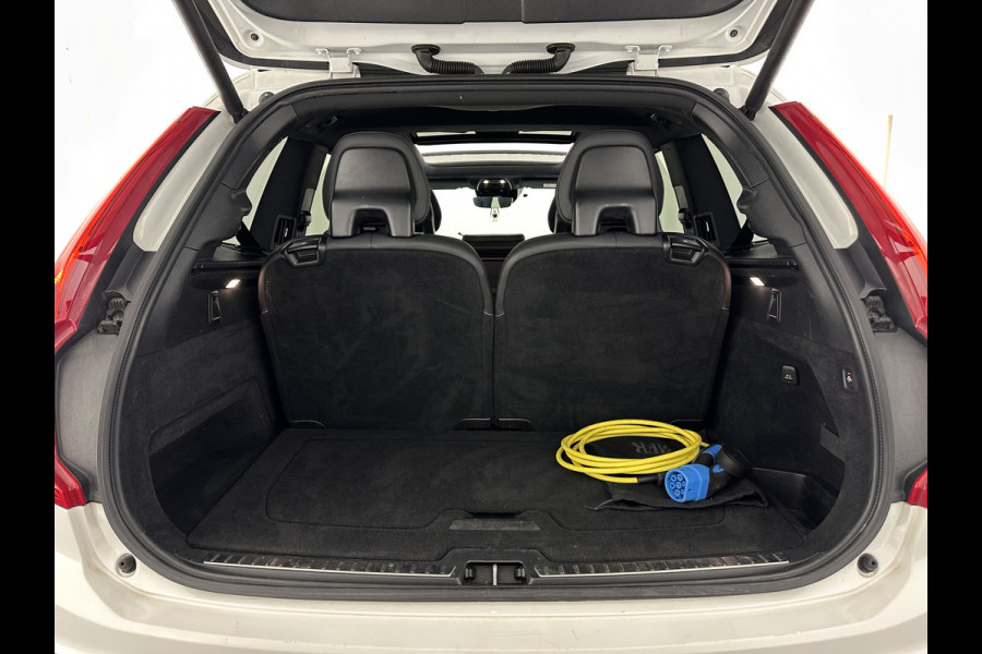 Volvo XC90 2.0 T8 Recharge AWD R-Design Black Pack [ 7-Pers. ] Aut. *PANO | LEATHER-ALCANTARA | FULL-LED | MEMORY-PACK | BOWERS&WILKINS | BLINDSPOT | KEYLESS | DIGI-COCKPIT | NAVI-FULLMAP | PRIVACYGLASS | HEATED-SPORTSEATS | TOWBAR | 22''ALU*