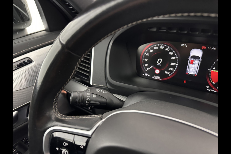 Volvo XC90 2.0 T8 Recharge AWD R-Design Black Pack [ 7-Pers. ] Aut. *PANO | LEATHER-ALCANTARA | FULL-LED | MEMORY-PACK | BOWERS&WILKINS | BLINDSPOT | KEYLESS | DIGI-COCKPIT | NAVI-FULLMAP | PRIVACYGLASS | HEATED-SPORTSEATS | TOWBAR | 22''ALU*