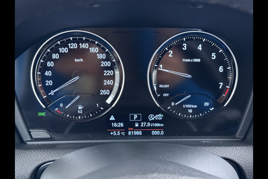 BMW 1-serie 118I AUT-8 Sport Navi Pdc Sportstoelen Trekhaak Ecc Corporate Edition Lmv 17" Regen-Lichtsensor Isofix Bluetooth Origineel Nederlandse Auto Zeer nette BMW 118I
