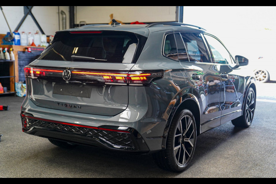 Volkswagen Tiguan 1.5 eTSI R-Line Edition | 360 camera | Massage | Stuurwiel Verwarming | IQ Light | NIEUW