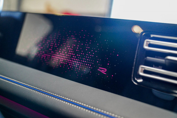 Volkswagen Tiguan 1.5 eTSI R-Line Edition | 360 camera | Massage | Stuurwiel Verwarming | IQ Light | NIEUW