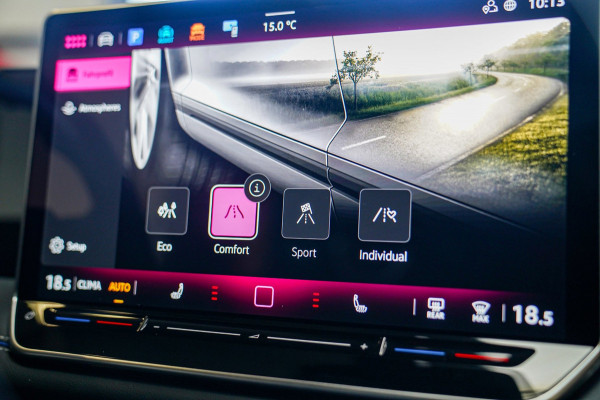 Volkswagen Tiguan 1.5 eTSI R-Line Edition | 360 camera | Massage | Stuurwiel Verwarming | IQ Light | NIEUW