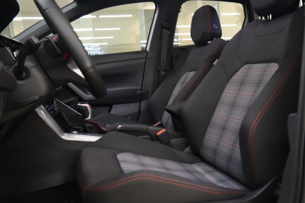 Volkswagen Polo 2.0 TSI GTI PANO/STOELVER/CARPLAY/BEATS/BOMVOL