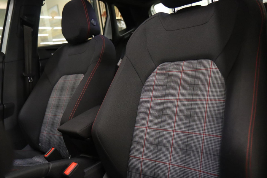 Volkswagen Polo 2.0 TSI GTI PANO/STOELVER/CARPLAY/BEATS/BOMVOL