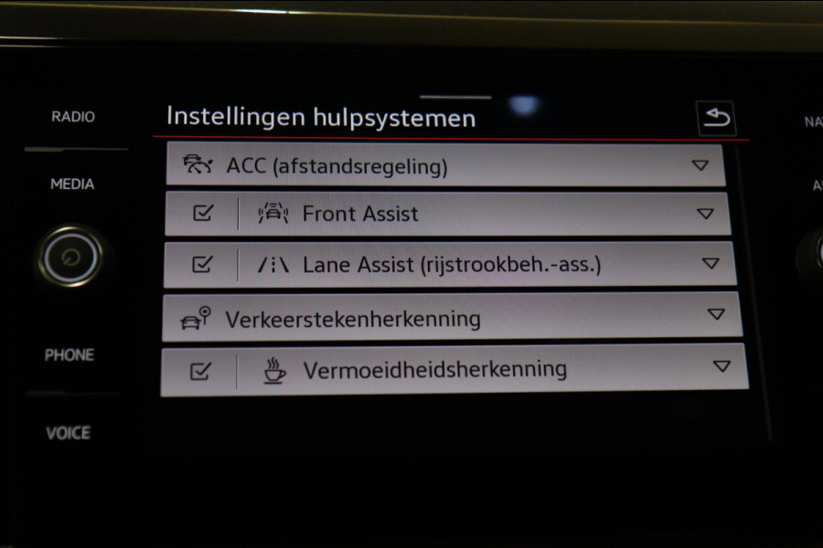 Volkswagen Polo 2.0 TSI GTI PANO/STOELVER/CARPLAY/BEATS/BOMVOL