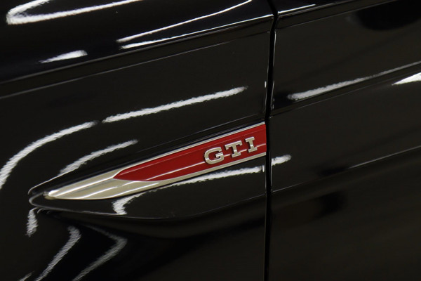 Volkswagen Polo 2.0 TSI GTI PANO/STOELVER/CARPLAY/BEATS/BOMVOL