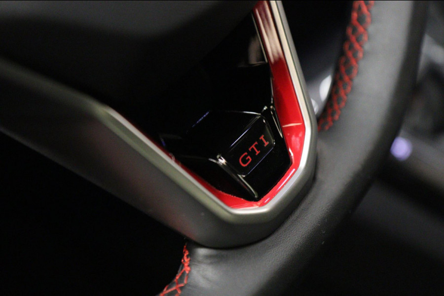 Volkswagen Polo 2.0 TSI GTI PANO/STOELVER/CARPLAY/BEATS/BOMVOL