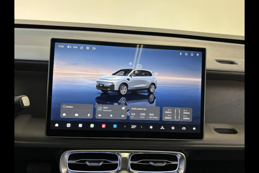 Leapmotor B10 Design ProMax 67.1 kWh 430KM WLTP | Panorama | Navigatie | Elektrische achterklep | Elektrisch bedienbare stoelen | Stoelverwarming | Stoelventilatie