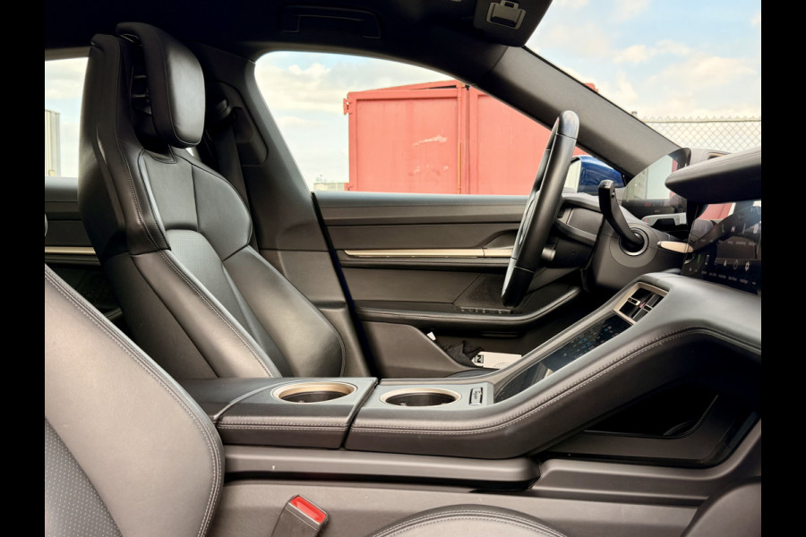 Porsche Taycan Cross Turismo 4 93 kWh BOSE | Adaptieve Sportstoelen | PANO | NL auto