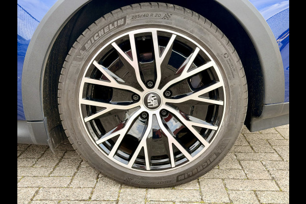 Porsche Taycan Cross Turismo 4 93 kWh BOSE | Adaptieve Sportstoelen | PANO | NL auto
