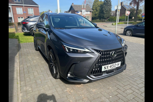 Lexus NX 450h+ AWD Launch Edition | 360 Camera, Leer, Stoelventilatie, Stuurverwarming, Blind Spot, Geheugenfunctie