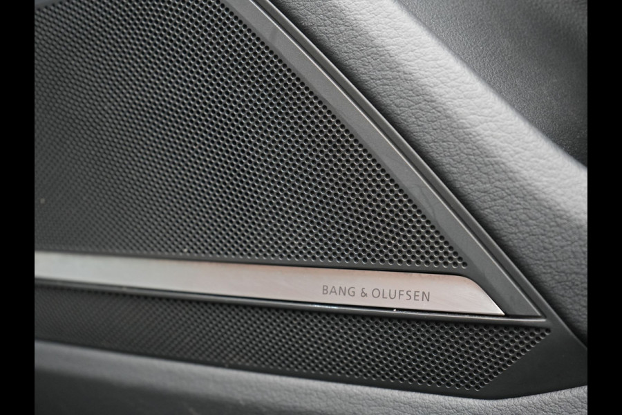 Audi A6 Avant 50 TFSI e Quattro S Line PHEV 300pk Dealer O.H. | Panodak | Adaptive Cruise | Head Up | Camera | Bang & Olufsen | Lederen Comfortzetels Memory & Ventilatie | Sfeerverlichting | Blis | Stoelen & Stuur Verwarmd | Apple Carplay | DAB | Plug In Hybrid |
