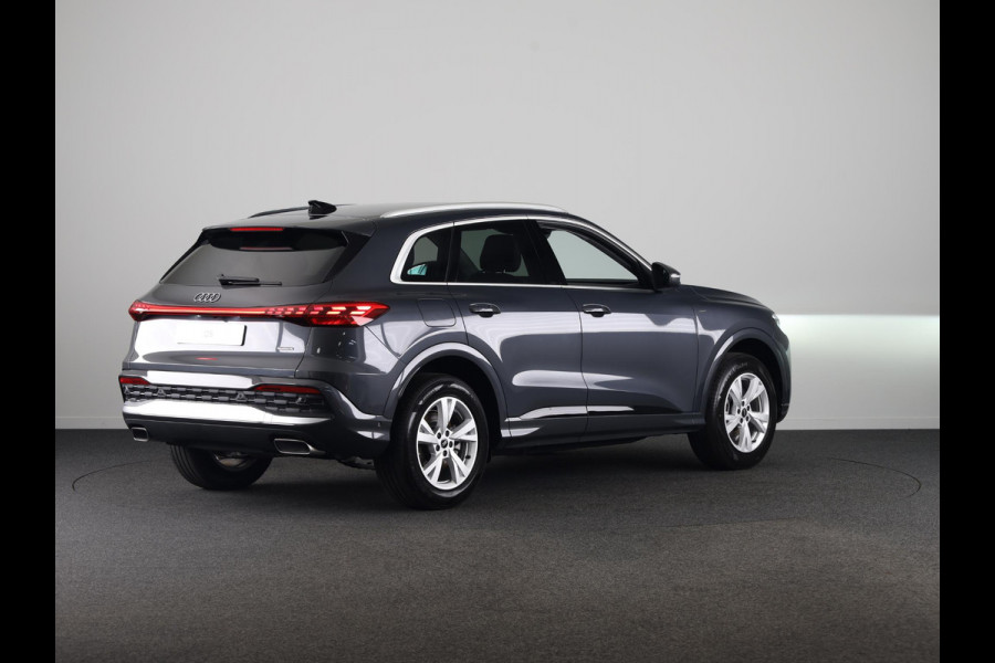 Audi Q5 Advanced edition e-hybrid 299 PK | Keyless | Stoelen voor elektrisch | Sfeerverlichting | Leder |