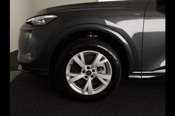 Audi Q5 Advanced edition e-hybrid 299 PK | Keyless | Stoelen voor elektrisch | Sfeerverlichting | Leder |
