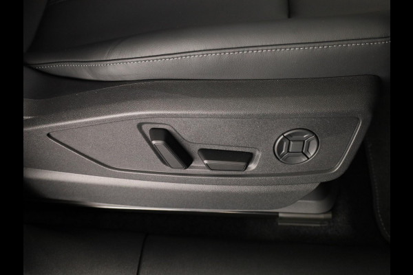 Audi Q5 Advanced edition e-hybrid 299 PK | Keyless | Stoelen voor elektrisch | Sfeerverlichting | Leder |