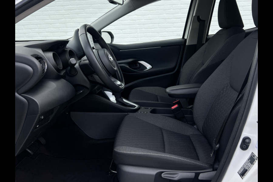 Toyota Yaris 1.5 Hybrid Dynamic | Carplay | Camera | LED | ACC