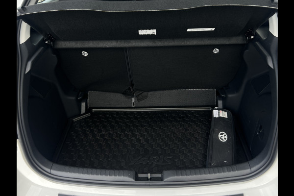 Toyota Yaris 1.5 Hybrid Dynamic | Carplay | Camera | LED | ACC