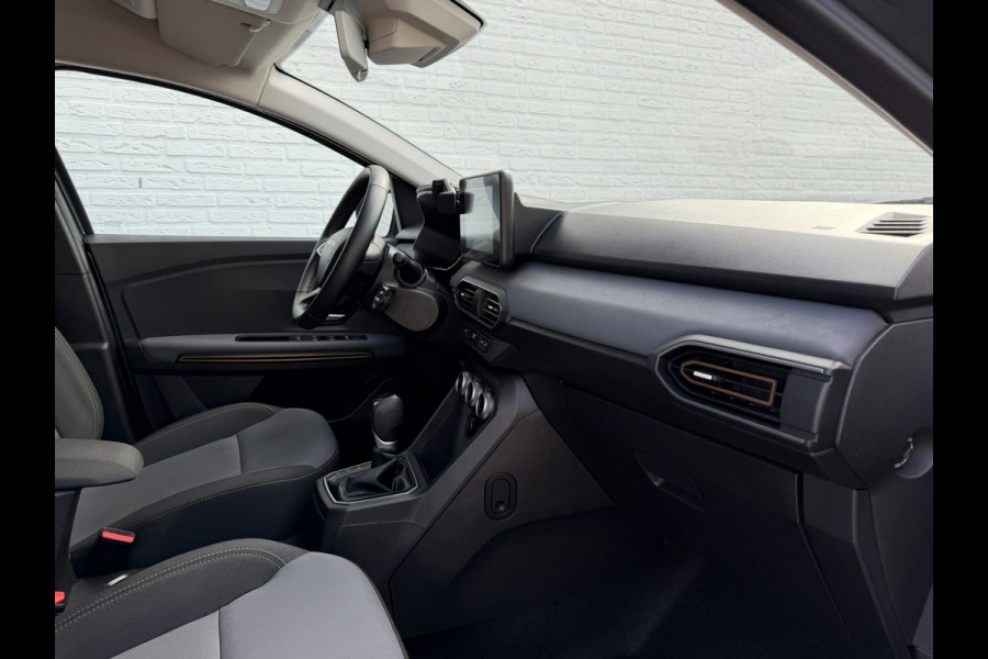 Dacia Jogger 1.6 Hybrid Automaat Cruise Camera navi Carplay Digital dash Lane assist Keyless Clima