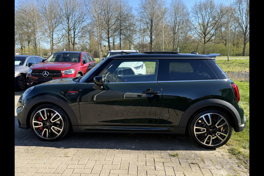 MINI Mini 2.0 John Cooper Works Essential | 231pk | Harman kardon | Leder | Panoramadak | Stuur & Stoelverwarming | Head-Up | Parkeersensoren |  Full Options.