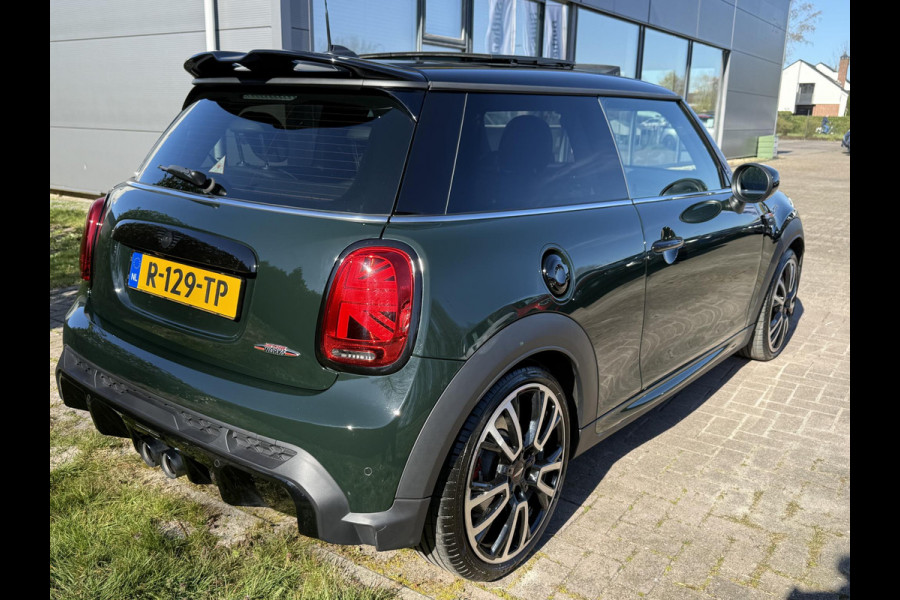 MINI Mini 2.0 John Cooper Works Essential | 231pk | Harman kardon | Leder | Panoramadak | Stuur & Stoelverwarming | Head-Up | Parkeersensoren |  Full Options.