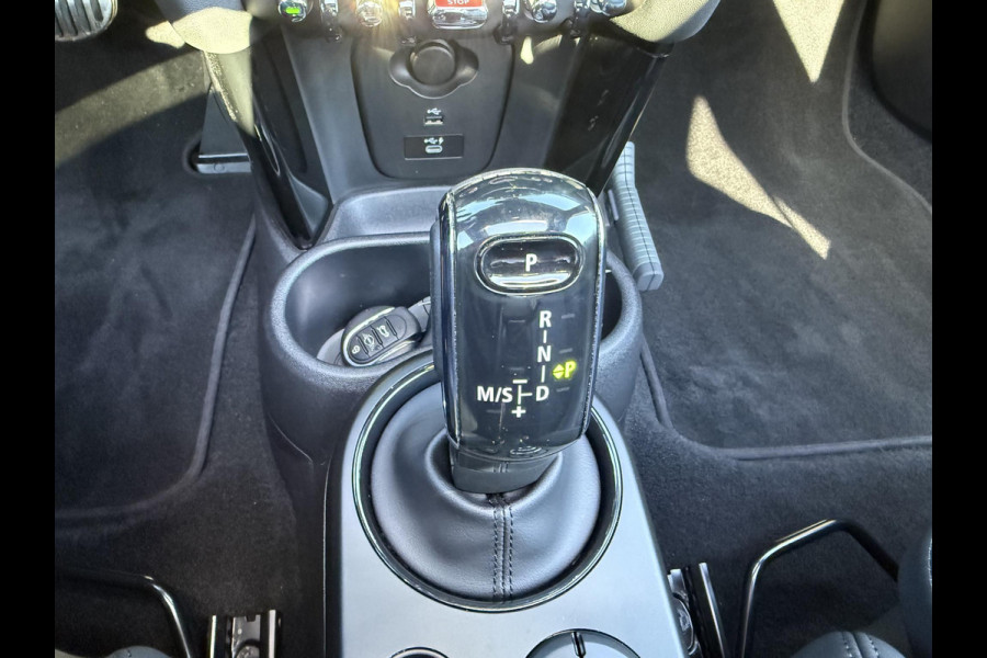 MINI Mini 2.0 John Cooper Works Essential | 231pk | Harman kardon | Leder | Panoramadak | Stuur & Stoelverwarming | Head-Up | Parkeersensoren |  Full Options.