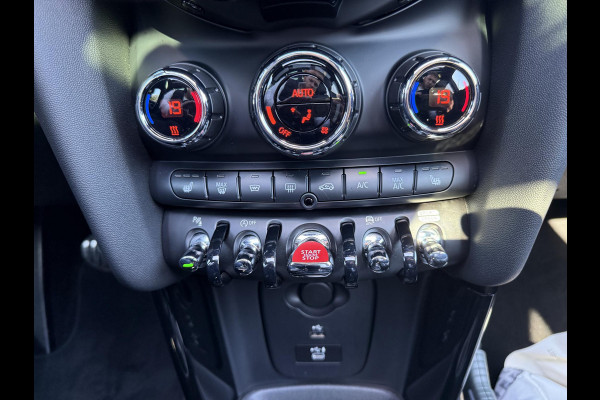 MINI Mini 2.0 John Cooper Works Essential | 231pk | Harman kardon | Leder | Panoramadak | Stuur & Stoelverwarming | Head-Up | Parkeersensoren |  Full Options.