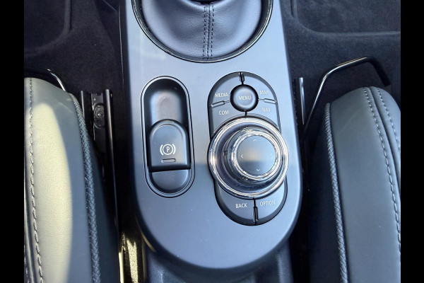 MINI Mini 2.0 John Cooper Works Essential | 231pk | Harman kardon | Leder | Panoramadak | Stuur & Stoelverwarming | Head-Up | Parkeersensoren |  Full Options.