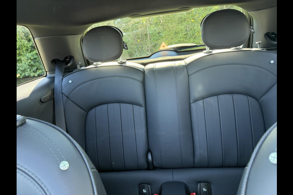 MINI Mini 2.0 John Cooper Works Essential | 231pk | Harman kardon | Leder | Panoramadak | Stuur & Stoelverwarming | Head-Up | Parkeersensoren |  Full Options.