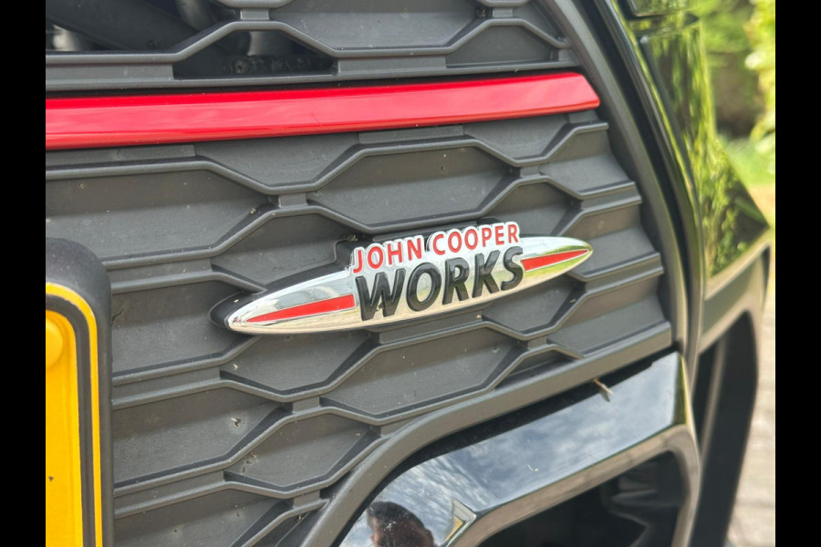 MINI Mini 2.0 John Cooper Works Essential | 231pk | Harman kardon | Leder | Panoramadak | Stuur & Stoelverwarming | Head-Up | Parkeersensoren |  Full Options.