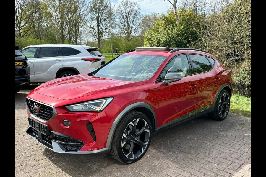 CUPRA Formentor 1.4 e-Hybrid VZ Performance 245pk PHEV |  Panoramadak | Stoelverwarming | Vol leder | Verwacht