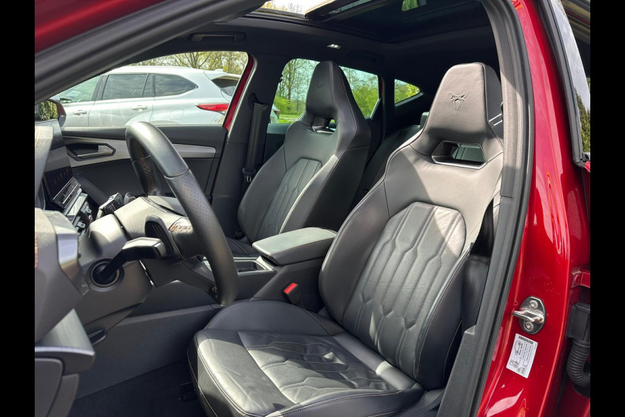 CUPRA Formentor 1.4 e-Hybrid VZ Performance 245pk PHEV |  Panoramadak | Stoelverwarming | Vol leder | Verwacht