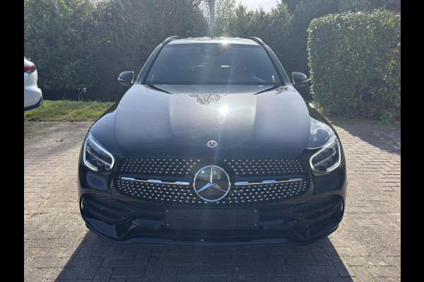 Mercedes-Benz GLC 300e 4MATIC AMG Line | Elektrisch verstelbare stoelen met geheugen | Stoelverwarming | Achteruitrijcamera