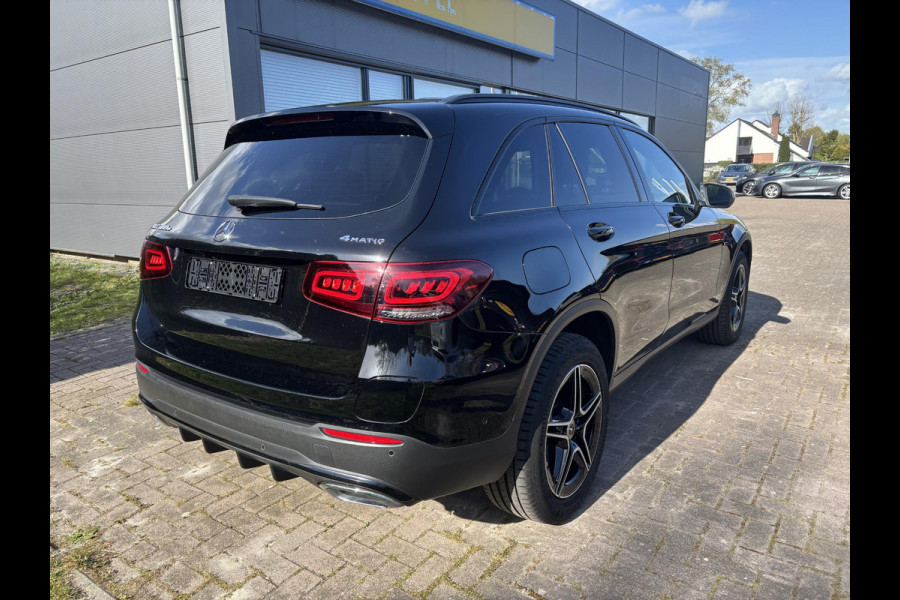 Mercedes-Benz GLC 300e 4MATIC AMG Line | Elektrisch verstelbare stoelen met geheugen | Stoelverwarming | Achteruitrijcamera