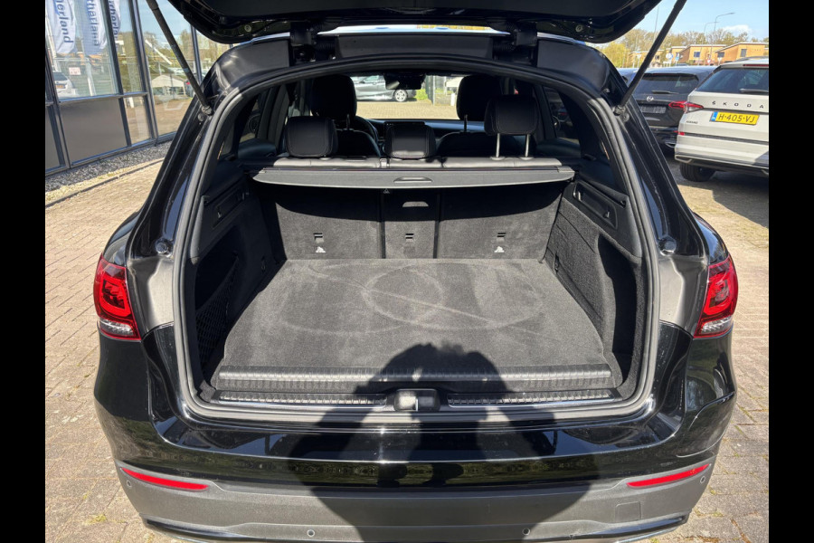 Mercedes-Benz GLC 300e 4MATIC AMG Line | Elektrisch verstelbare stoelen met geheugen | Stoelverwarming | Achteruitrijcamera