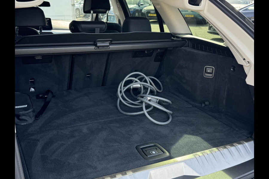 BMW 5 Serie Touring 520e Business Edition Plus NL-AUTO | LEDER | PDC