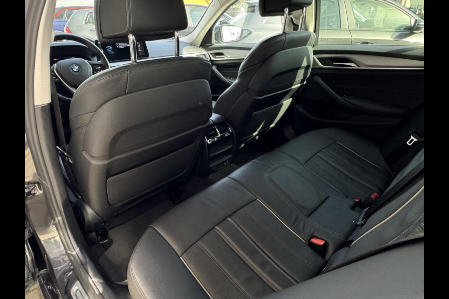 BMW 5 Serie Touring 520e Business Edition Plus NL-AUTO | LEDER | PDC
